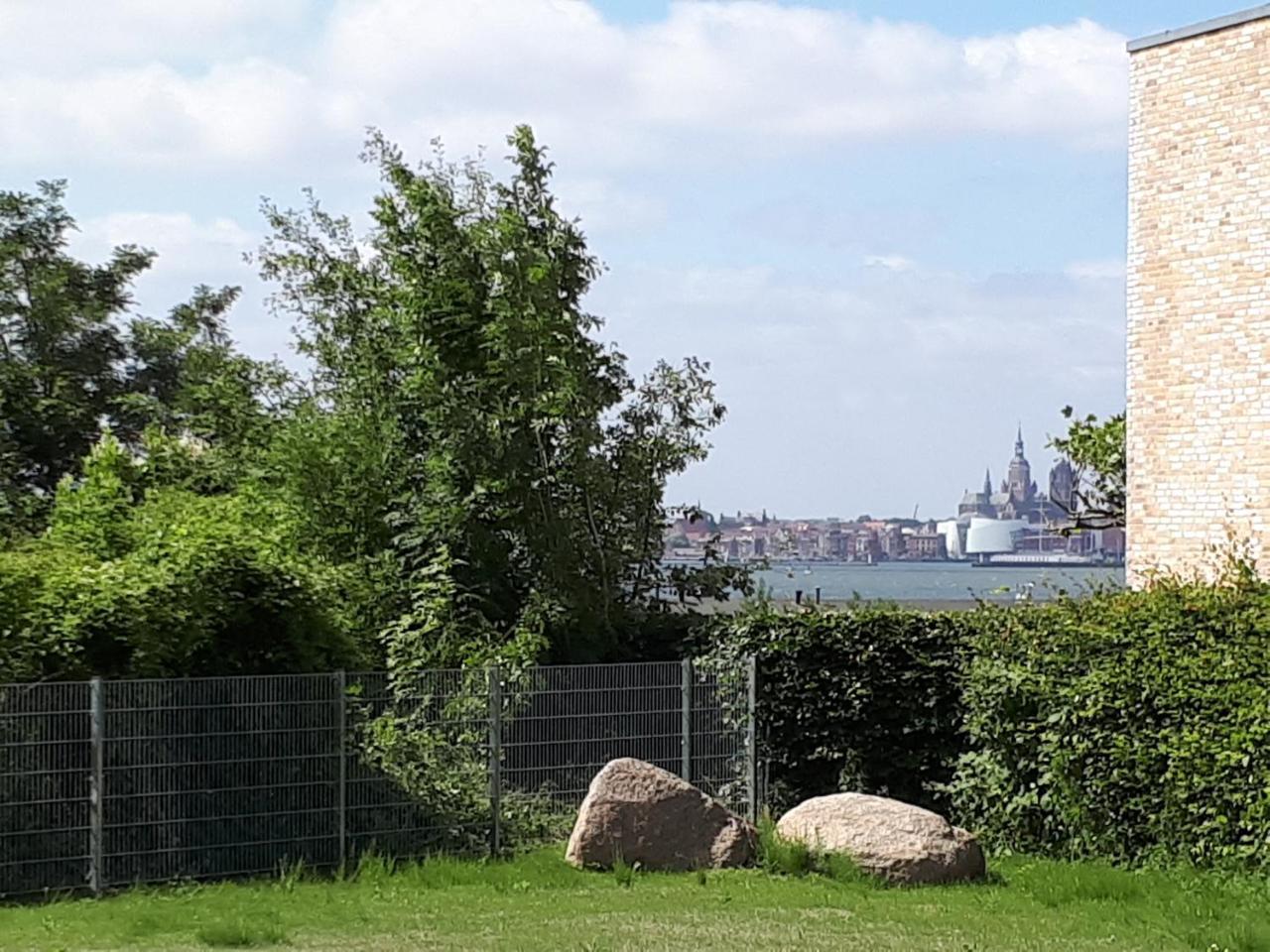 Rosmarin-Am-Sund Lägenhet Altefähr Exteriör bild